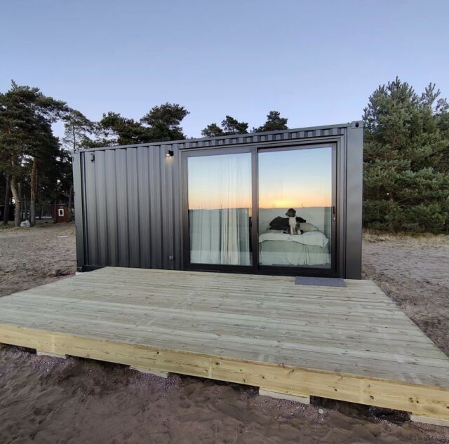 It’s your last chance to order your dream container home before the season kicks off! Don’t wait—secure your perfect space today! L15XL 3m wide##prefabliving #sustainability #minimalism #homeinspiration #newhome #newhouse #containerhome #containerhouse #shippingcontainerhome #shippingcontainerhouse #container #shippingcontainer #beautifulhomes #beautifulhouse #homeinspiration #homeinterior #smallliving #modernhouse #modernhomes #cozyhouses #myhouse #cozyhome #housebuild #housedesign #containerarchitecture #flexicubepl #office #cabin #containeroffice #homesweethome