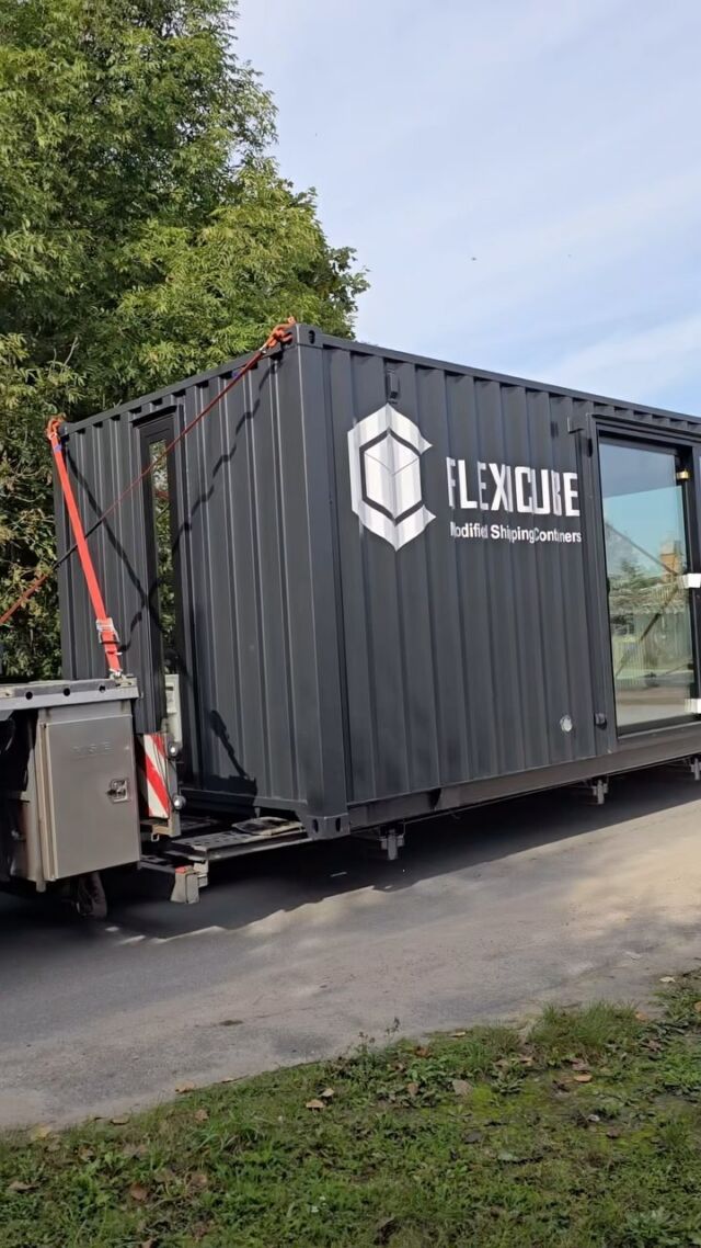 Someone is getting their dream container today. You could be next ✨ L15XL office (3m wide)#container #containerhome #containerhouse #tinyhome #tinyhouse #guesthouse #containeroffices #officegoals #shippingcontainerhouse #shippingcontainerhome #dreamhome #dreamhouse #tinyhome #tinyhouse #flexicubepl #flexicube #modernhouse #modernhome #containerarchitecture #containerdesign #officeinspiration #containeroffice #containerlife #airbnb #glamping #homeinspiration #homeideas #cabin #haus #officeideas