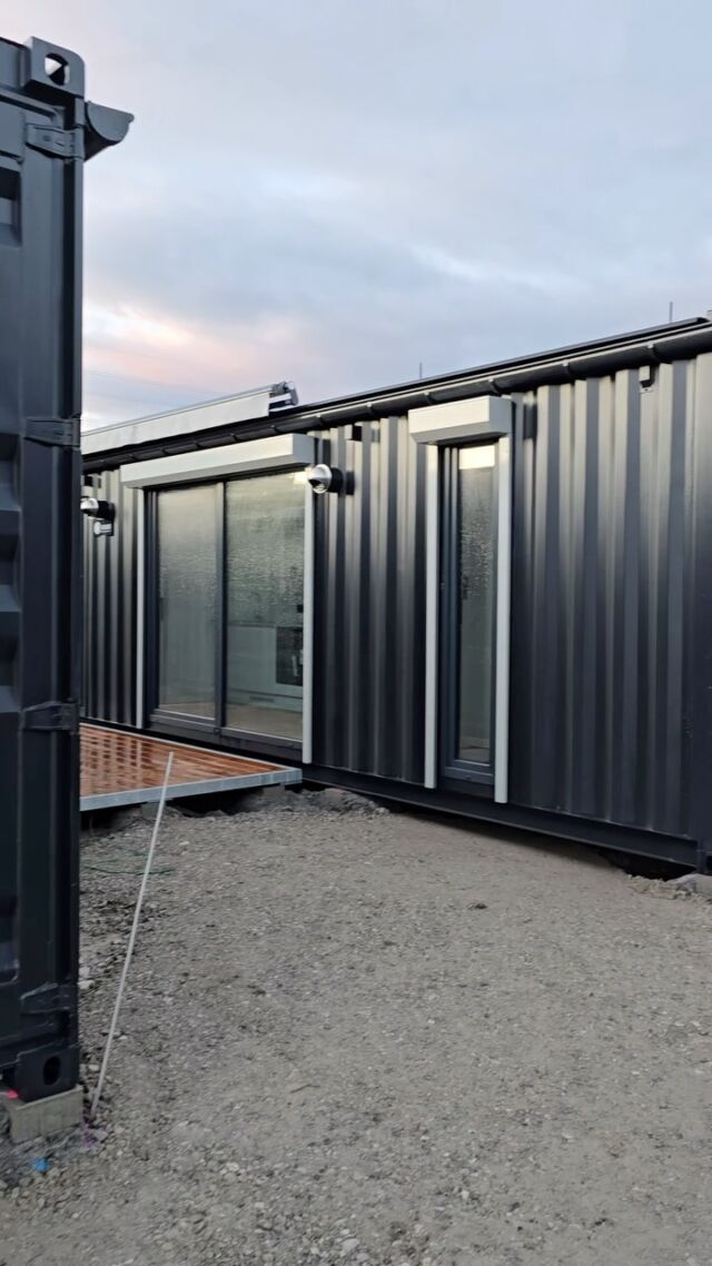 Let’s go inside! Habach Refugee Center 🇩🇪🌿🏡#habach #Bavaria #containerhouse #containerairbnb #containerhome #container #shippingcontainer #shippingcontainerproject #shippingcontainerhotel #shippingcontainerinspiration #containerdesign #containersolutions #containerarchitecture #tinyhomes #homeideas #dreamhomes #cabin #cabinlife #cabinliving #refugeecenter #containeroffice #büro #flexicube #flexicubepl #gardenhouse #summerhouse #tinyliving