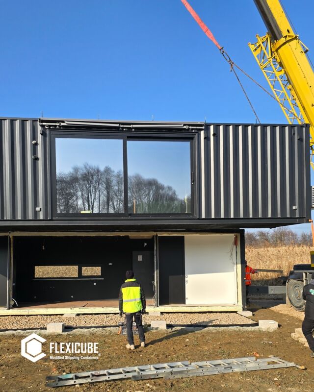 Another L60 project done ✔️ We’ve just finished assembling a modern container home (2x40ft) near Cracow. Modern design, smart space solutions, and full functionality—all packed into a unique modular home 🏡 @mus_architekturawnetrz#flexicubepl #flexicube #container #containers #containerhome #containerhouse #housing #build #containerarchitecture #tinyhome #tinyhouse #dreamhome #dreamhouse #shippingcontainer #shippingcontainerhome #shippingcontainerhouse #gardenhouse #guesthouse #apartment #mancave #hotelroom #containersolutions #singlefamilyhome #homeinspiration #homeinspo #homestyle #cabin #cabinlife