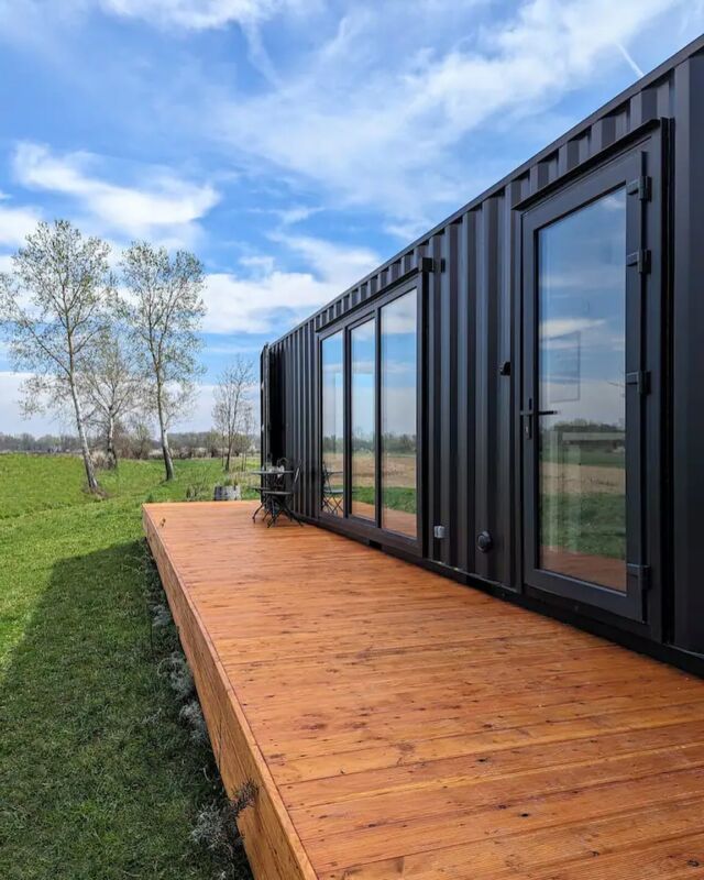 L30.4 Croatia 🇭🇷
http://airbnb.com/h/containerlekneno#ContainerLiving #Airbnbhomes #containerhome #containerhouse #containeroffice #summerhouse #gardenhouse #gardenoffice #containersolutions #modifiedcontainers #glamping #shippincontainerhome #shippingcontainerhomes #vacationhomes #customhome #customhomes #tinyhome #tinyhouse #modernhomes #homeideas #homedesign #myhome #beautifulhomes #cabin #box #cabinlife #cabinlove #shippingcontainerhome #shippingcontainerhouse #flexicubepl